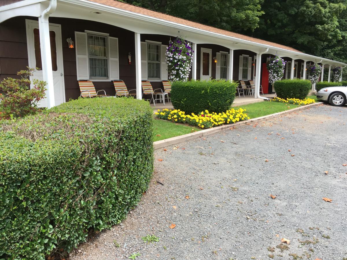Cave Mountain Motel วินแดม ภายนอก รูปภาพ